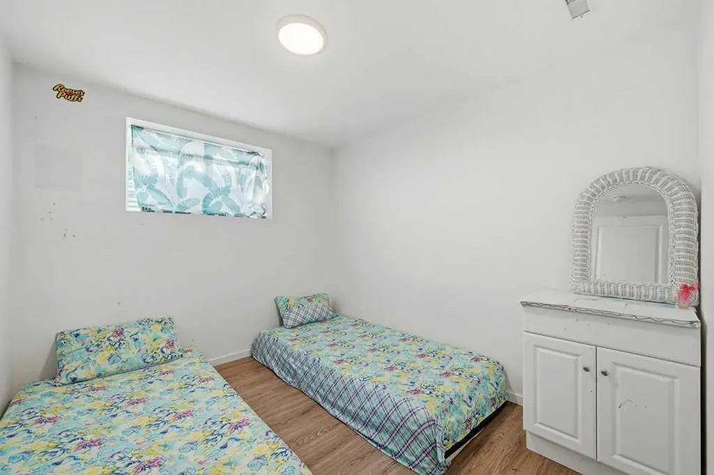 2415 Vista Crescent NE Calgary AB T2E 6J2