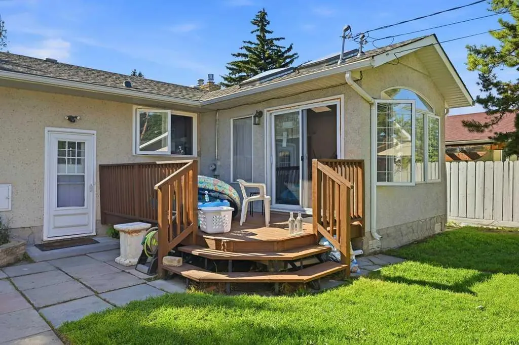 2415 Vista Crescent NE Calgary AB T2E 6J2
