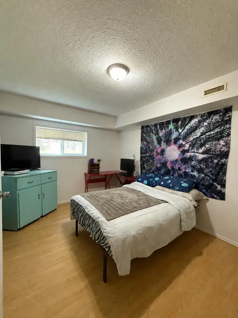 5701,5703 Evergreen Drive High Prairie AB T0G 1E0