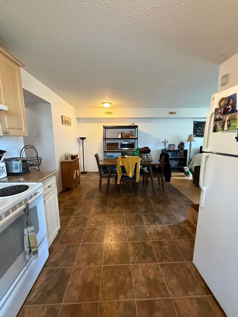 5701,5703 Evergreen Drive High Prairie AB T0G 1E0