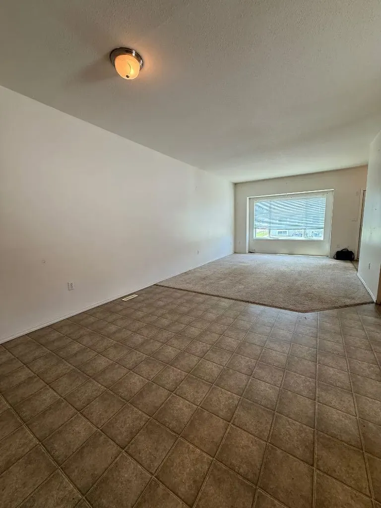 5701,5703 Evergreen Drive High Prairie AB T0G 1E0