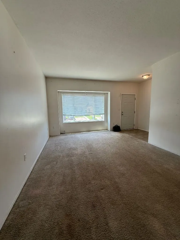 5701,5703 Evergreen Drive High Prairie AB T0G 1E0