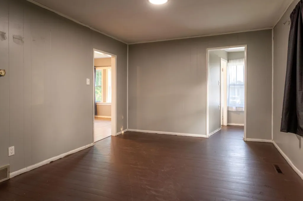 4722 43 Street Lloydminster SK S9V 0E7