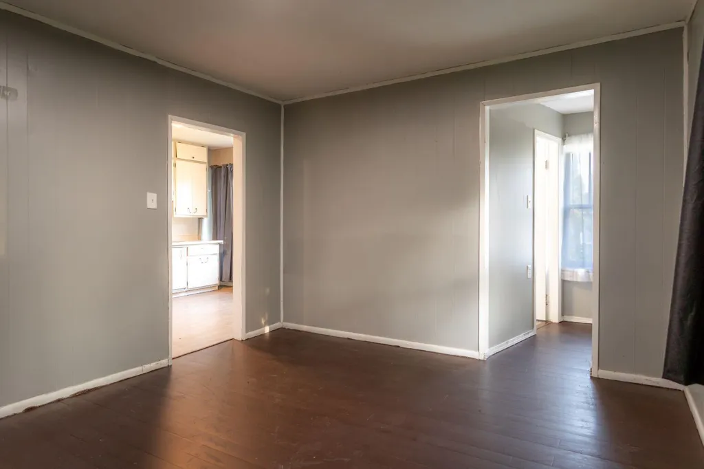 4722 43 Street Lloydminster SK S9V 0E7