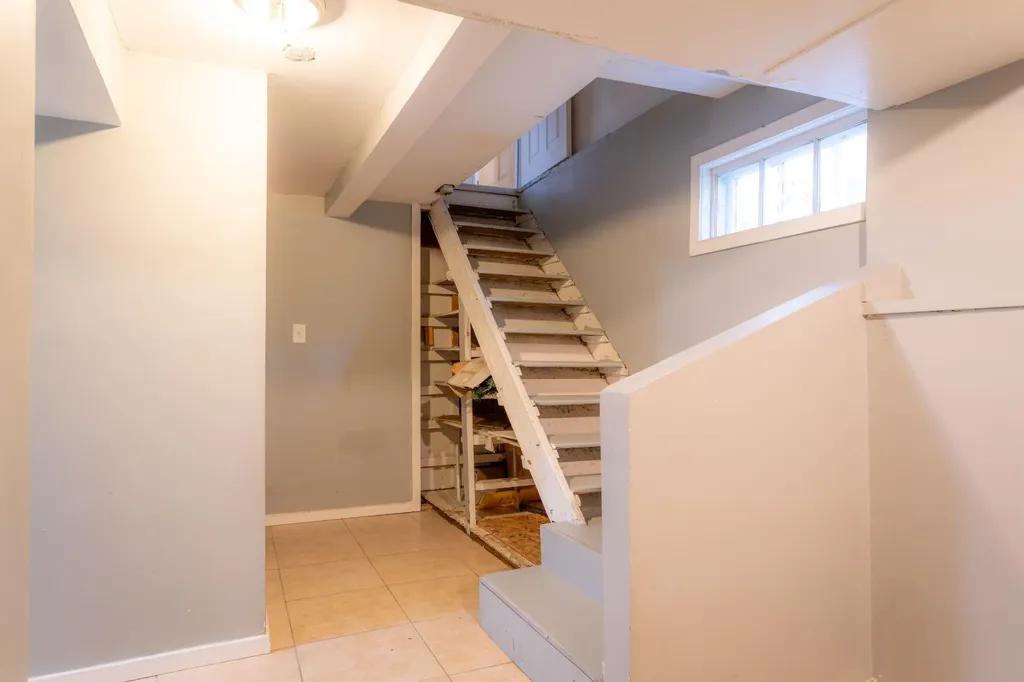 4722 43 Street Lloydminster SK S9V 0E7