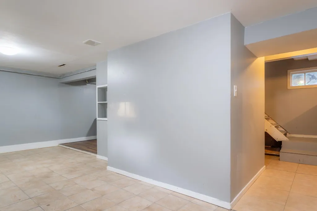 4722 43 Street Lloydminster SK S9V 0E7