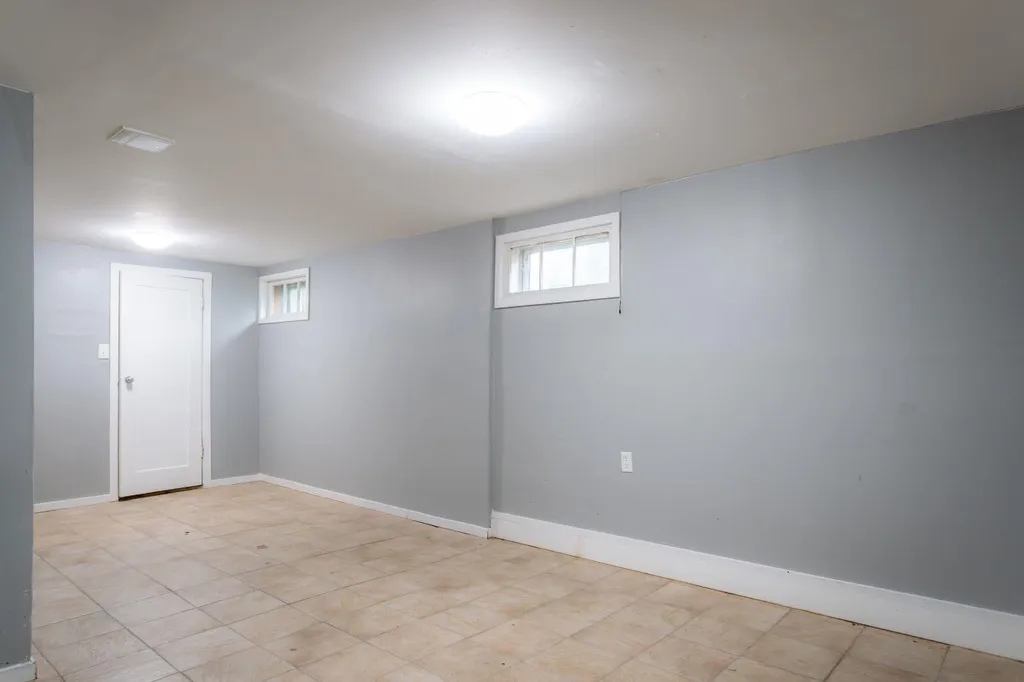 4722 43 Street Lloydminster SK S9V 0E7
