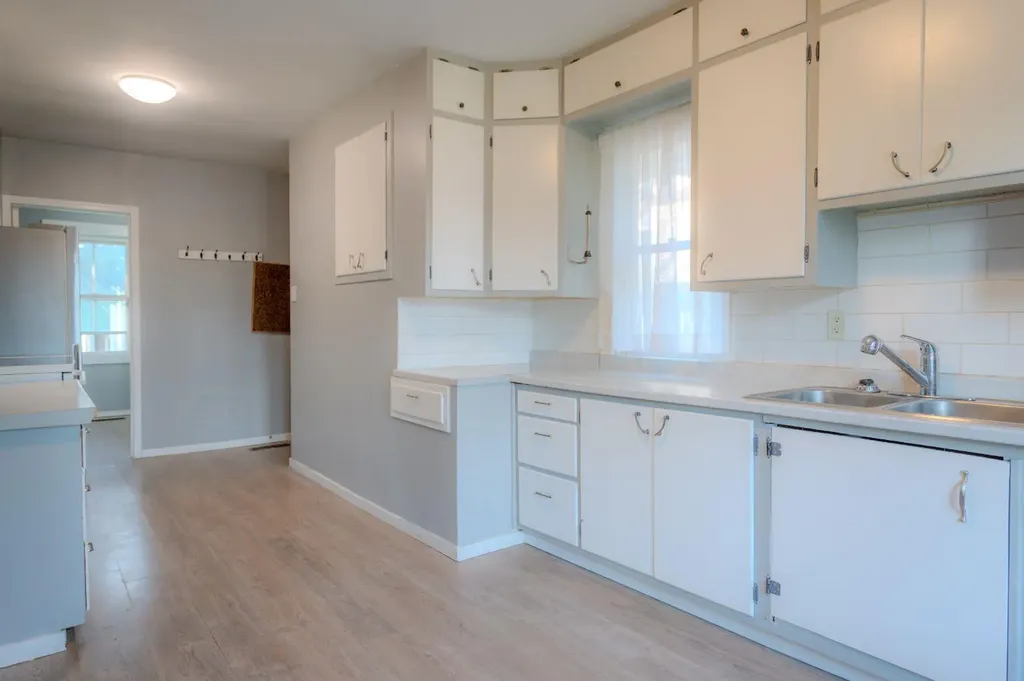 4722 43 Street Lloydminster SK S9V 0E7