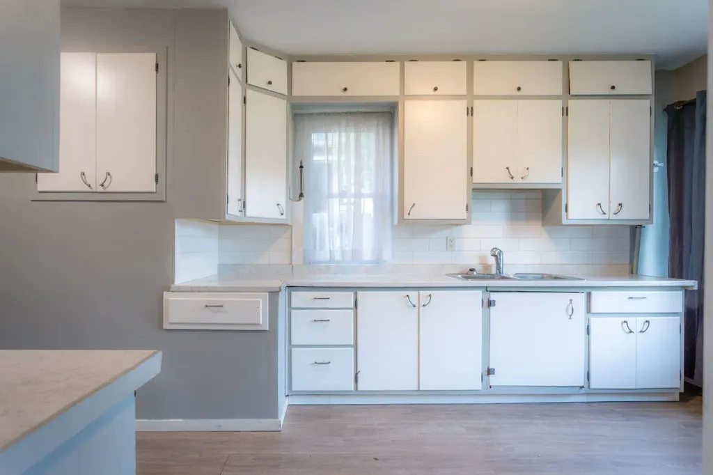 4722 43 Street Lloydminster SK S9V 0E7