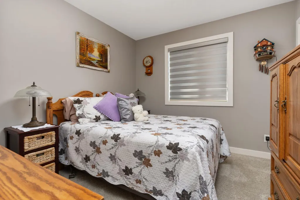 2607 63 Street Camrose AB T4V 5J6