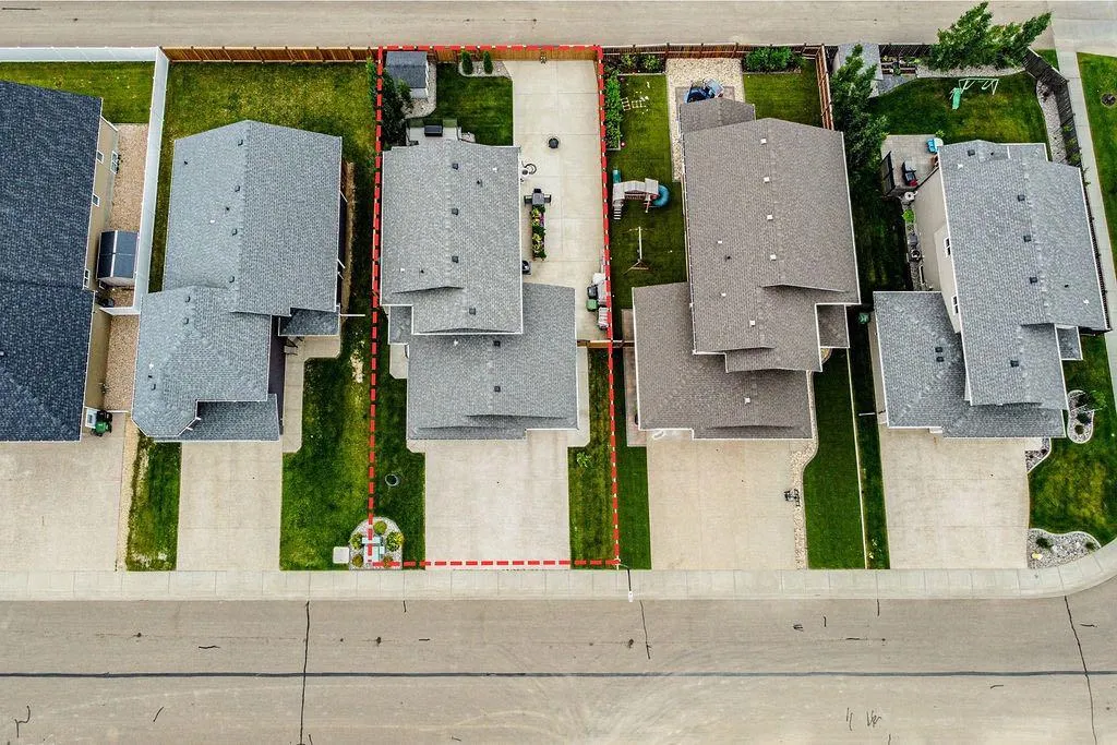 2607 63 Street Camrose AB T4V 5J6