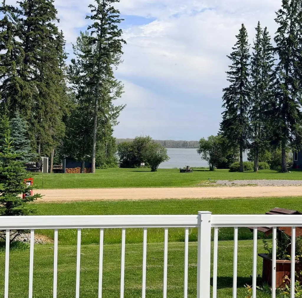 272 465015 Rr63a Range Buck Lake AB T0C0C0