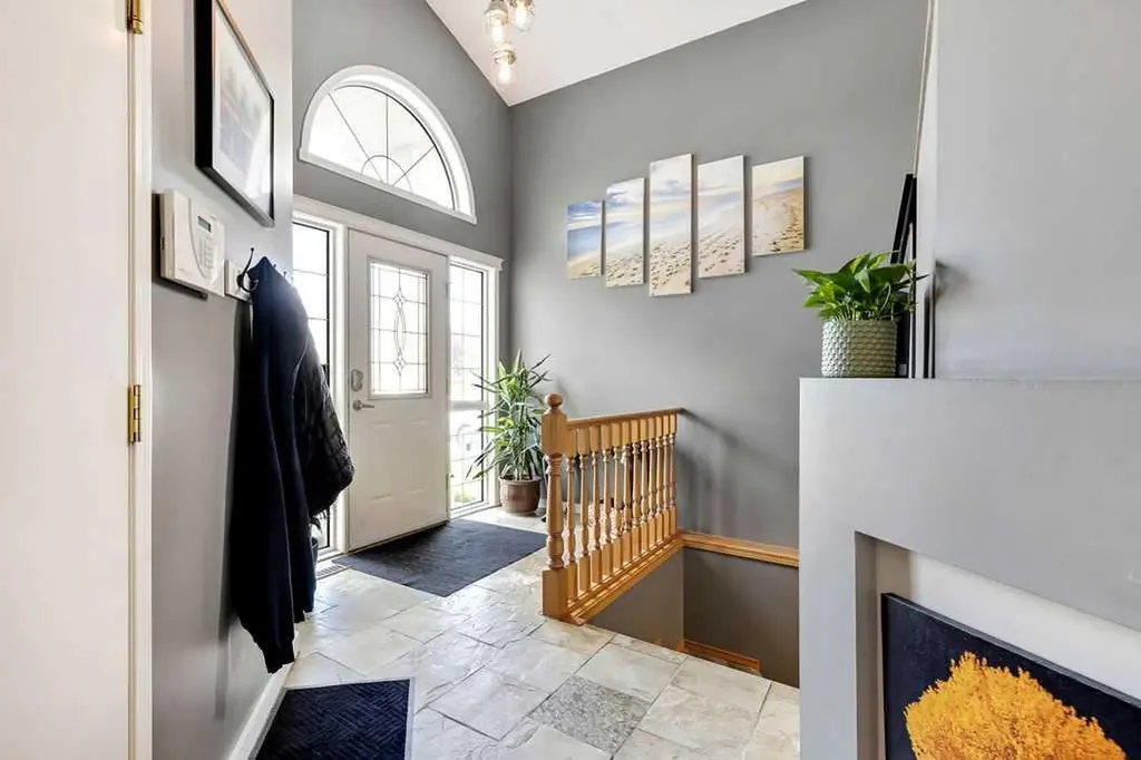209 Coventry Circle NE Calgary AB T3K 5E5