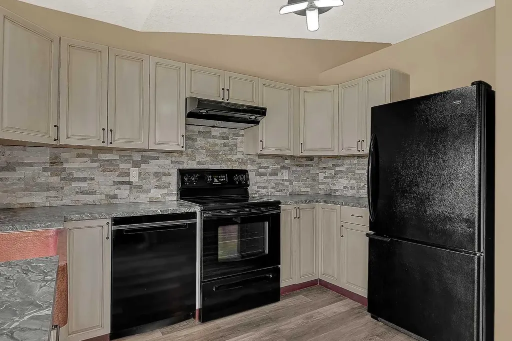 10244 97 Street Sexsmith AB T0H 3C0