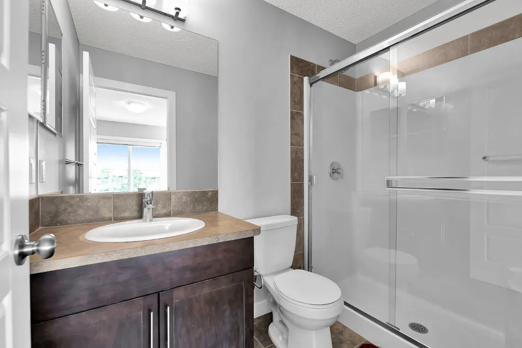130 New Brighton Way SE Calgary AB T2Z 1H5