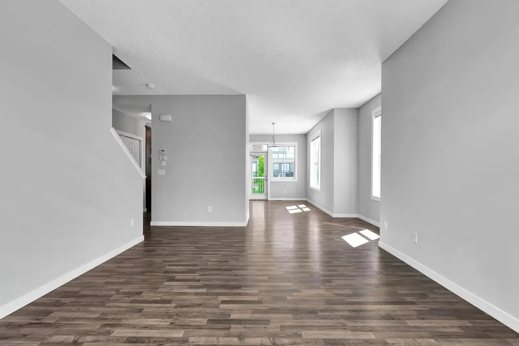 130 New Brighton Way SE Calgary AB T2Z 1H5