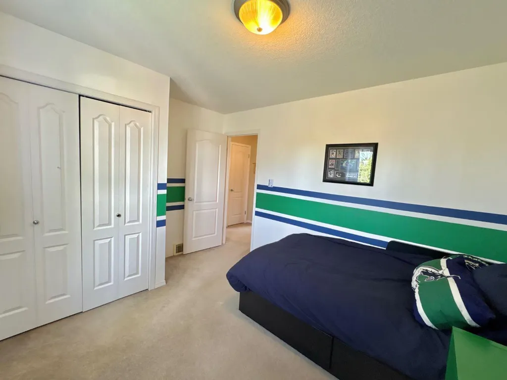 222 Heritage Circle W Lethbridge AB T1K 7H8