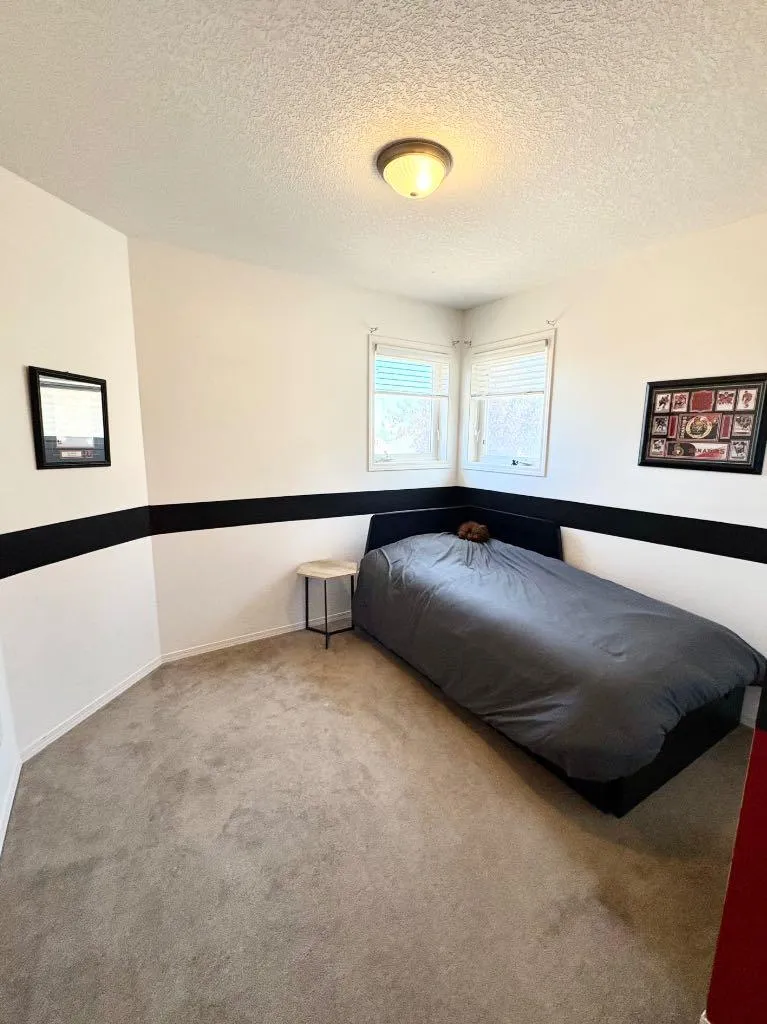 222 Heritage Circle W Lethbridge AB T1K 7H8
