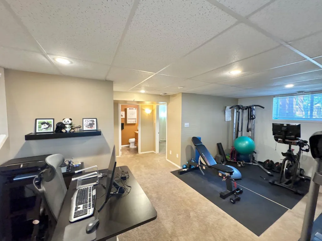 222 Heritage Circle W Lethbridge AB T1K 7H8