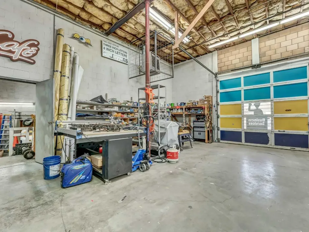 645 Spencer Street SE Medicine Hat AB T1A1Y9