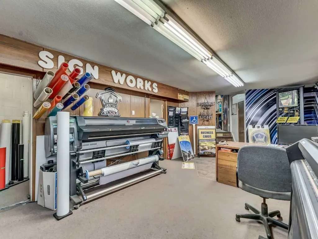 645 Spencer Street SE Medicine Hat AB T1A1Y9