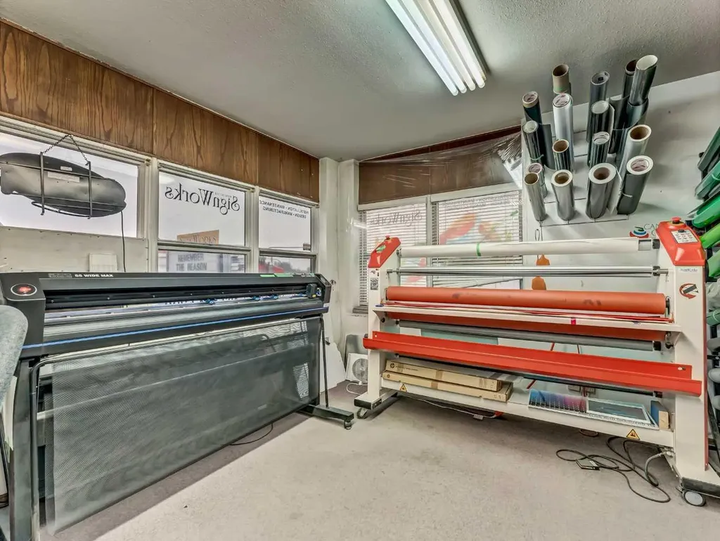 645 Spencer Street SE Medicine Hat AB T1A1Y9