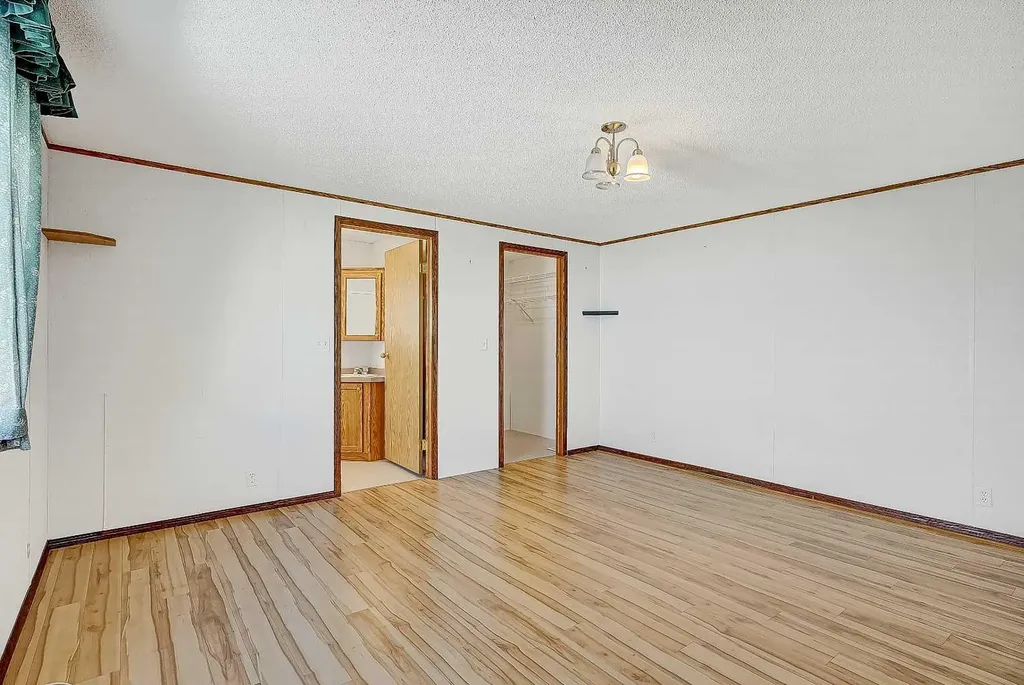 9717 121 Avenue Grande Prairie AB T8V 7J2