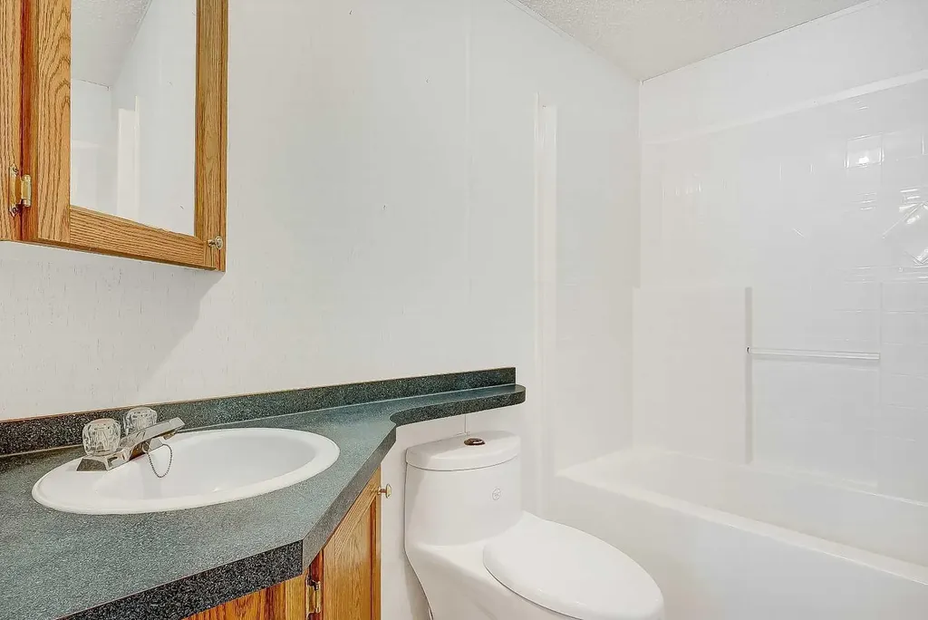 9717 121 Avenue Grande Prairie AB T8V 7J2