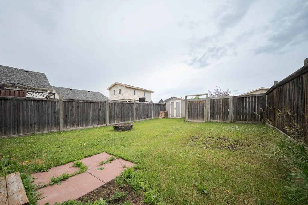 269 Smallwood Street Fort Mcmurray AB T9K 2L4