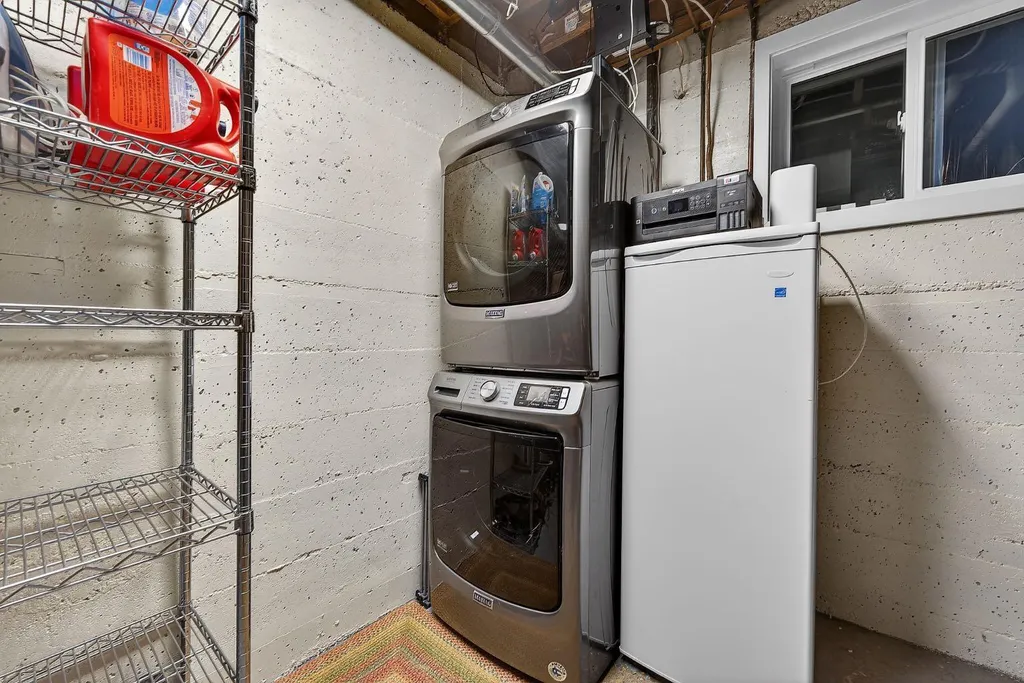 3723 2 Street NW Calgary AB T2K0Y5