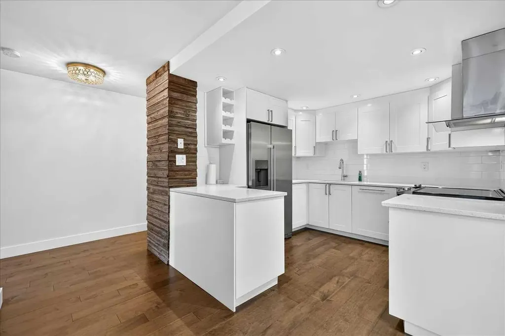 1011 12 Avenue SW Calgary AB T2R 0J5