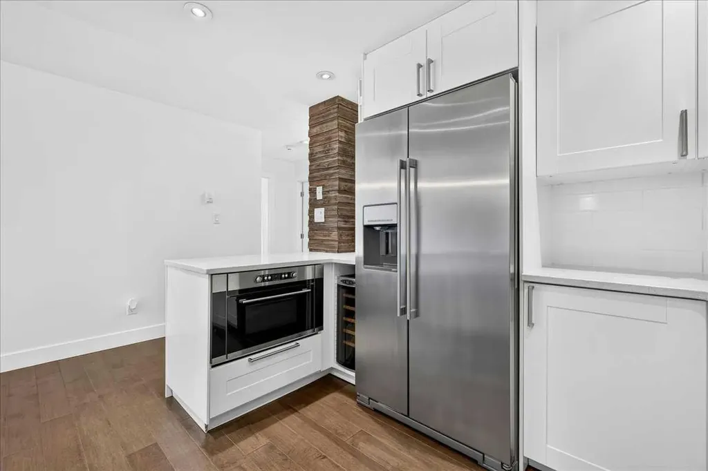 1011 12 Avenue SW Calgary AB T2R 0J5