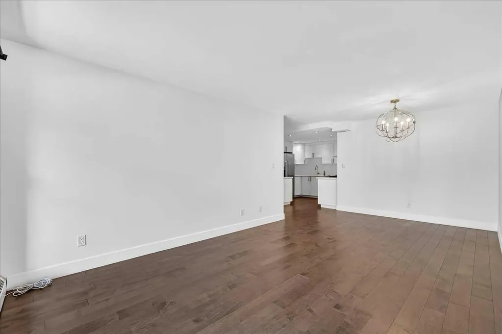 1011 12 Avenue SW Calgary AB T2R 0J5