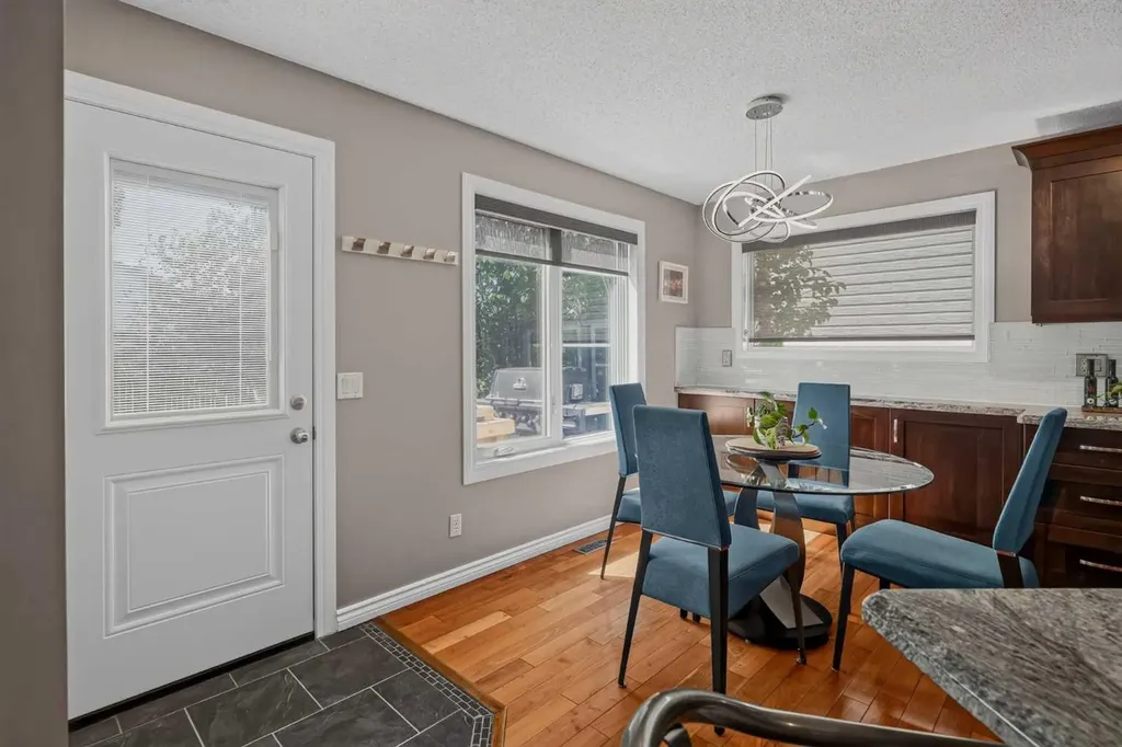 13 Coventry Way NE Calgary AB T3K5H3