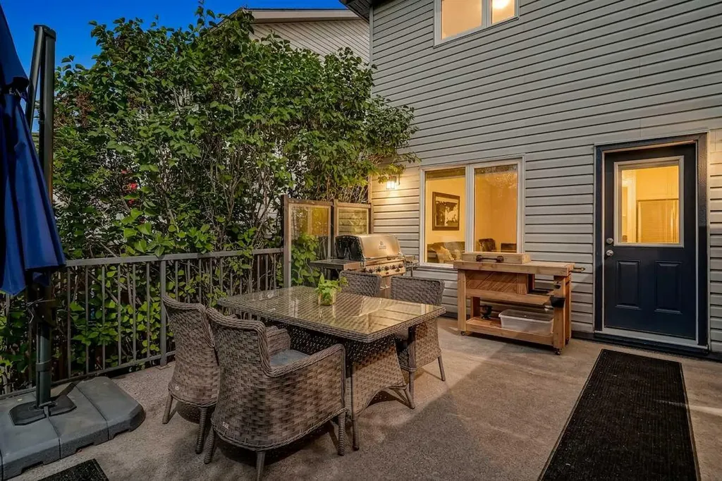 13 Coventry Way NE Calgary AB T3K5H3