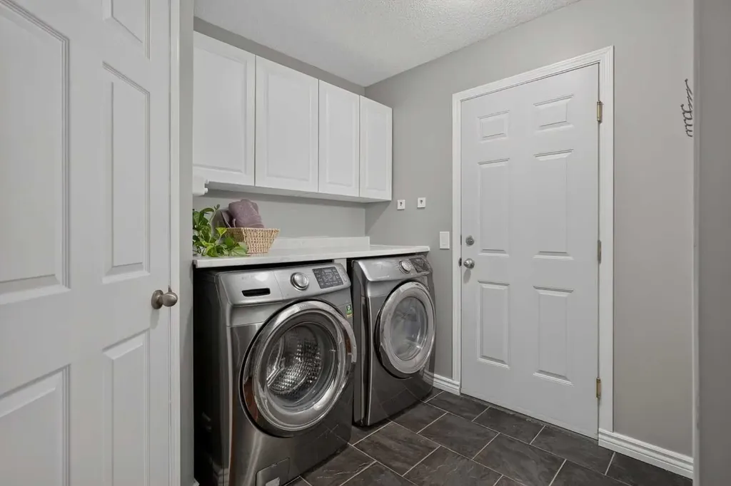 13 Coventry Way NE Calgary AB T3K5H3