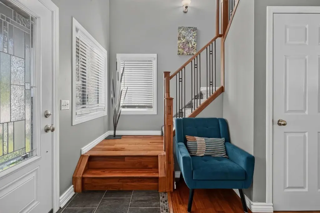 13 Coventry Way NE Calgary AB T3K5H3