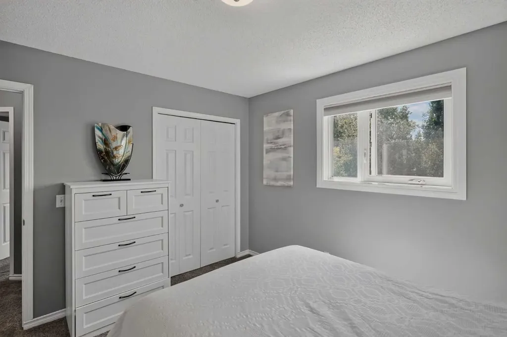 13 Coventry Way NE Calgary AB T3K5H3