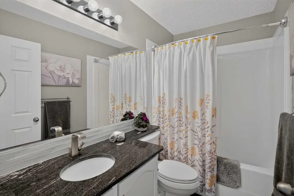 13 Coventry Way NE Calgary AB T3K5H3