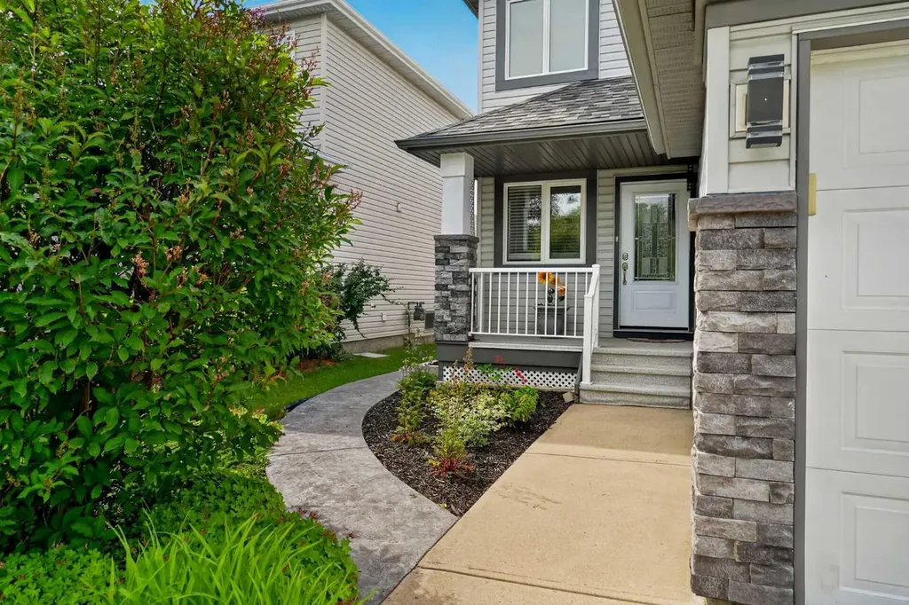 13 Coventry Way NE Calgary AB T3K5H3