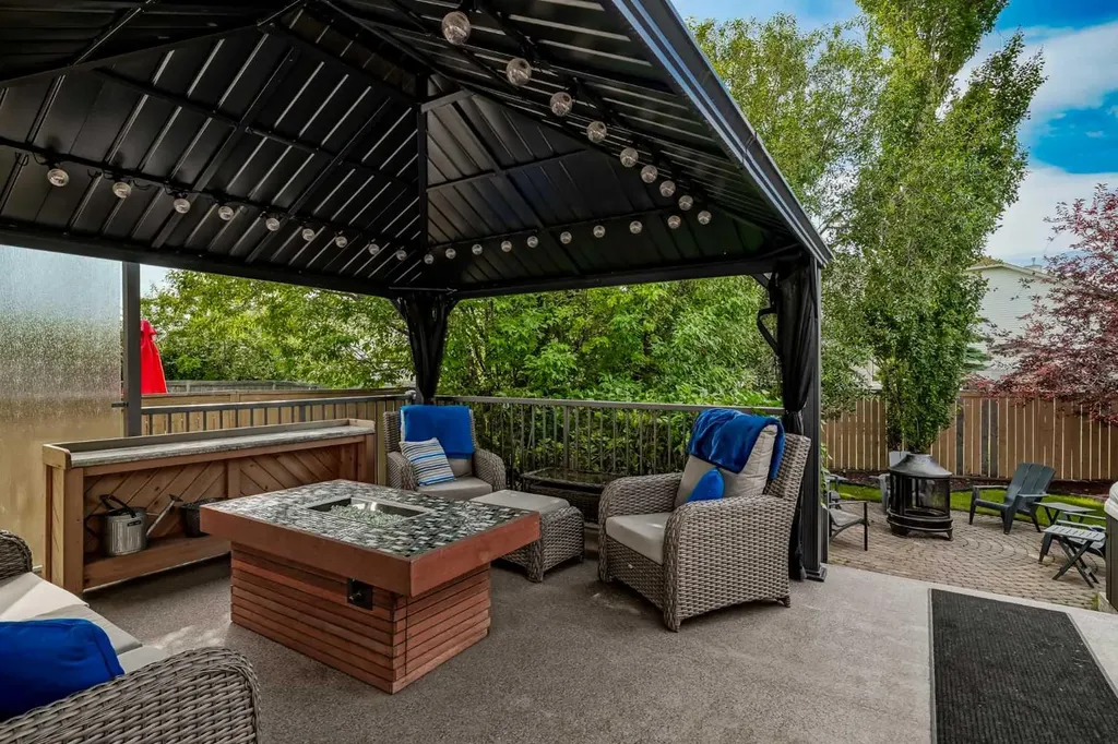 13 Coventry Way NE Calgary AB T3K5H3
