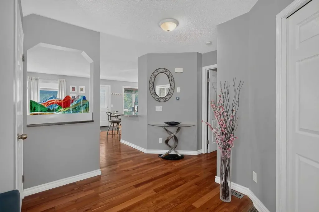 13 Coventry Way NE Calgary AB T3K5H3