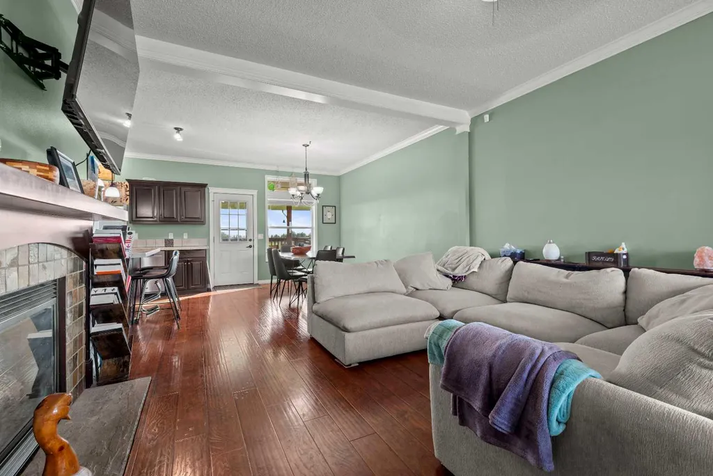 13 Cherry Lane SE Three Hills AB T0M 2A0