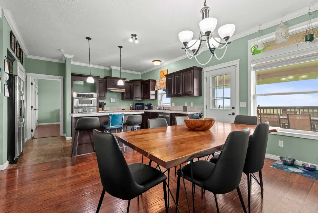 13 Cherry Lane SE Three Hills AB T0M 2A0