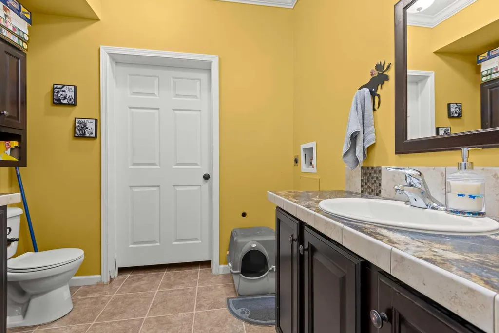 13 Cherry Lane SE Three Hills AB T0M 2A0