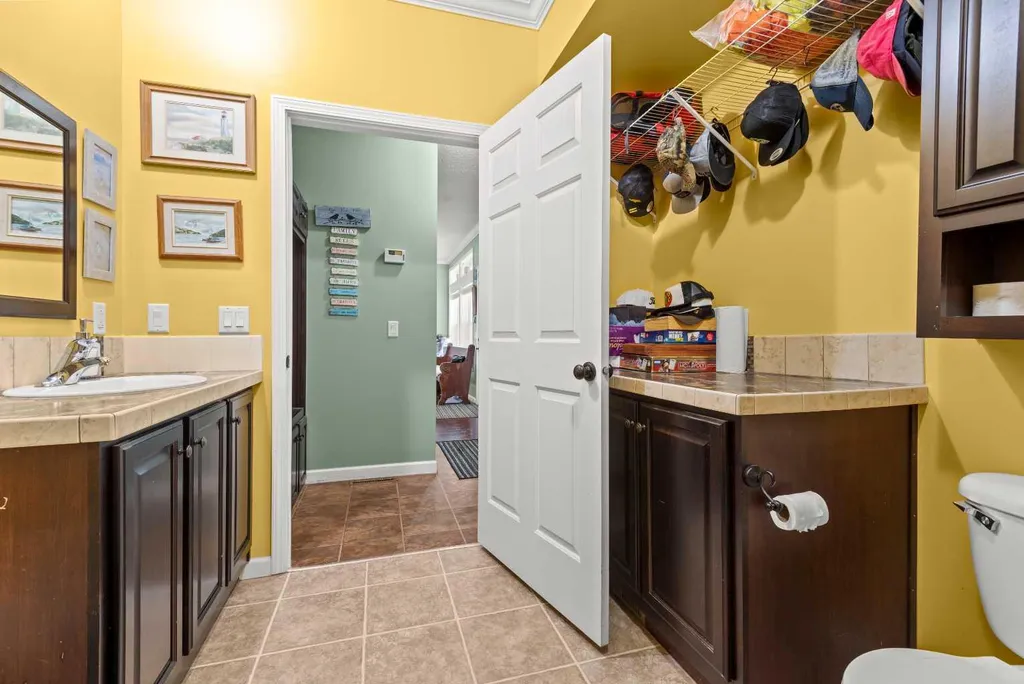 13 Cherry Lane SE Three Hills AB T0M 2A0