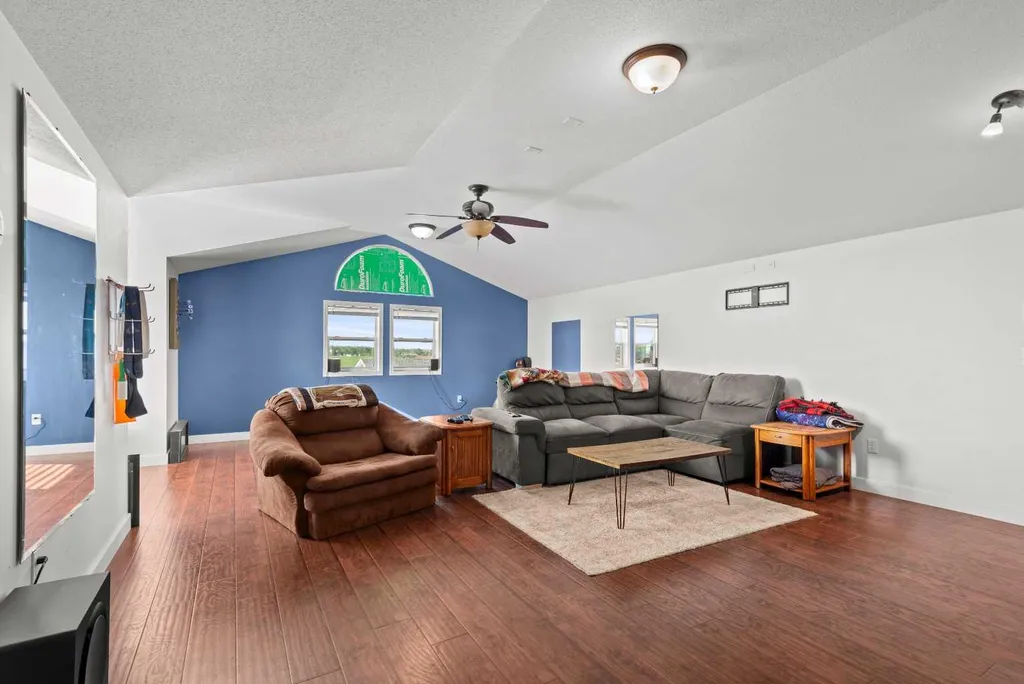 13 Cherry Lane SE Three Hills AB T0M 2A0