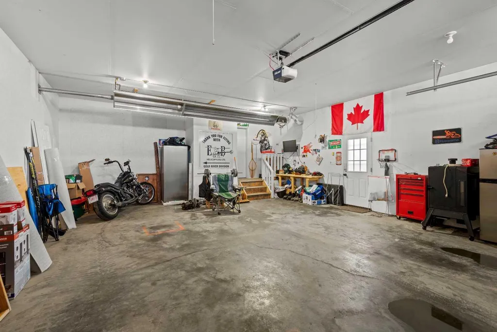 13 Cherry Lane SE Three Hills AB T0M 2A0