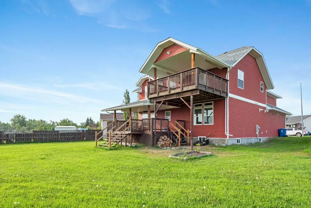 13 Cherry Lane SE Three Hills AB T0M 2A0