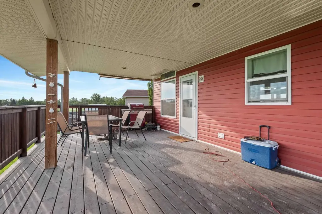 13 Cherry Lane SE Three Hills AB T0M 2A0